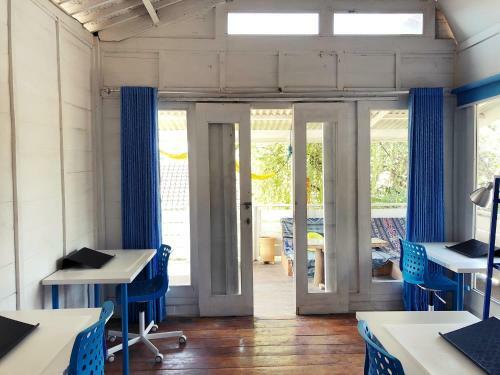 Bed & Breakfast Salon De Nomad Gili T.