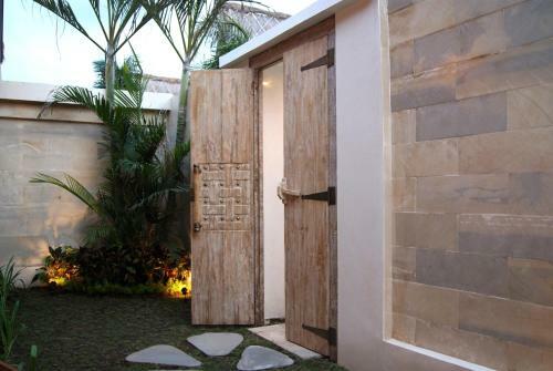 The White Key Luxury Villas