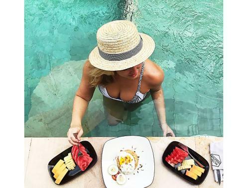 The White Key Luxury Villas