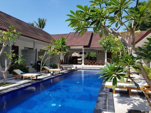 Villa Pine Tree