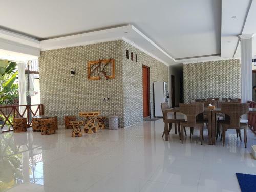 Villa Pine Tree