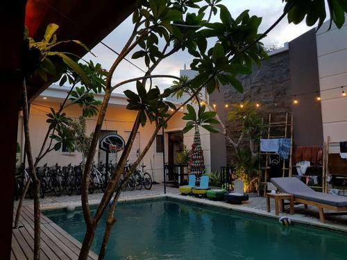Albergue M Box Gili Trawangan