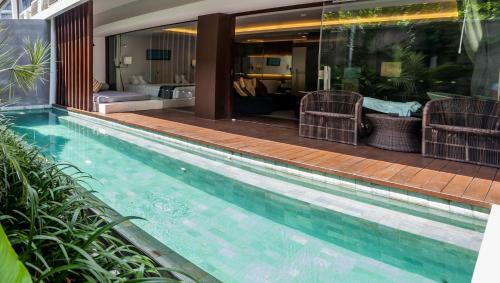 Suites By Watermark Hotel And Spa