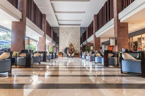 Suites By Watermark Hotel And Spa