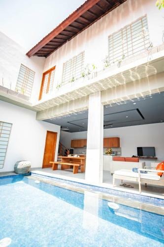 Hotel Apple Villa & Suite Seminyak
