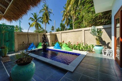 Mewali Villa's