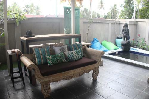 Mewali Villa's