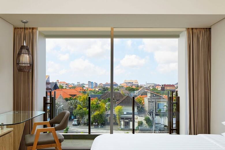 Hotel Fairfield By Marriott Bali Legian