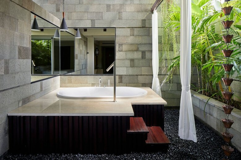 Hotel Fairfield By Marriott Bali Legian