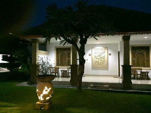 Hotel Agung Cottages