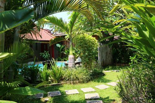 Villa Penyu Lovina Beach