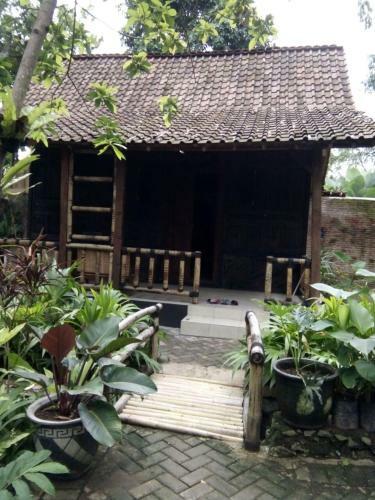 Stay In Ijen