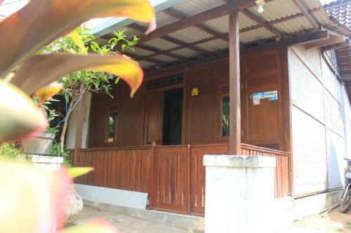 Dina Homestay Kemiren