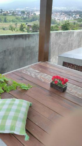 Fariz House