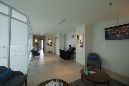 Hotel Ayola Lippo Cikarang