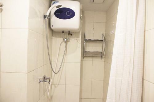 Deluxe And Comfortable 2br The Springlake Summarecon Apartment By Travelio