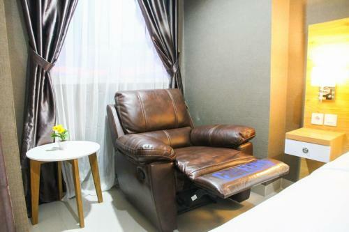Modern & City View Studio The Oasis Apartment By Travelio