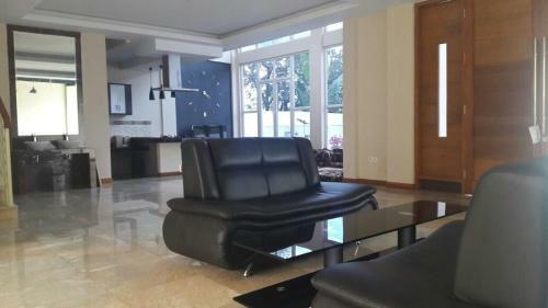 Villa Lexus 4