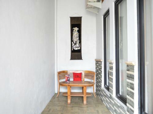 Hotel Reddoorz @ Tugu Puncak Bogor