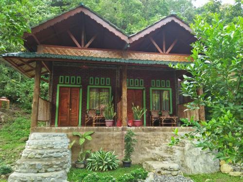 Hostal Sahnan Guest House