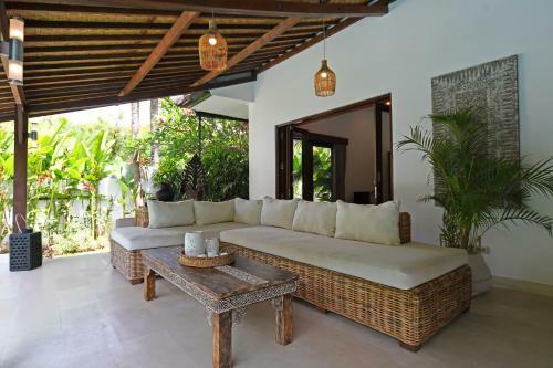 Villa High Tide