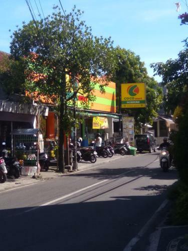 Hostal Cozy Marka House
