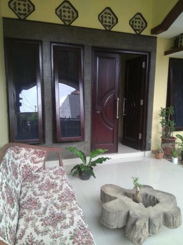 Hostal Cozy Marka House