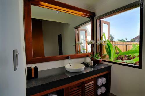 Canggu Villa Wakay By Maha Bali