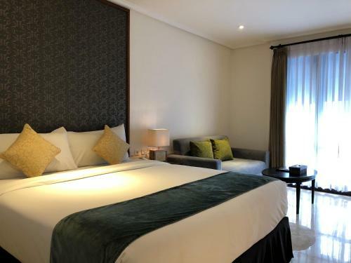 Umpadhi Hotel