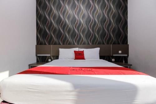 Hotel Reddoorz Near Gua Sunyaragi