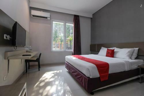 Hotel Reddoorz Near Gua Sunyaragi