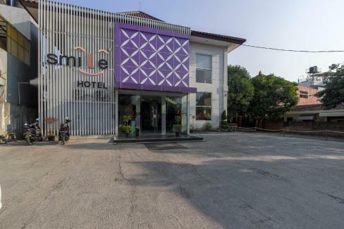 Hotel Reddoorz Near Gua Sunyaragi