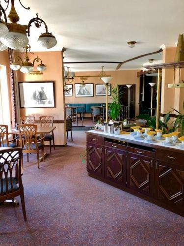 Hotel-marks-garni