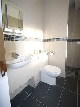 Clover Naturist Spa And Hotel
