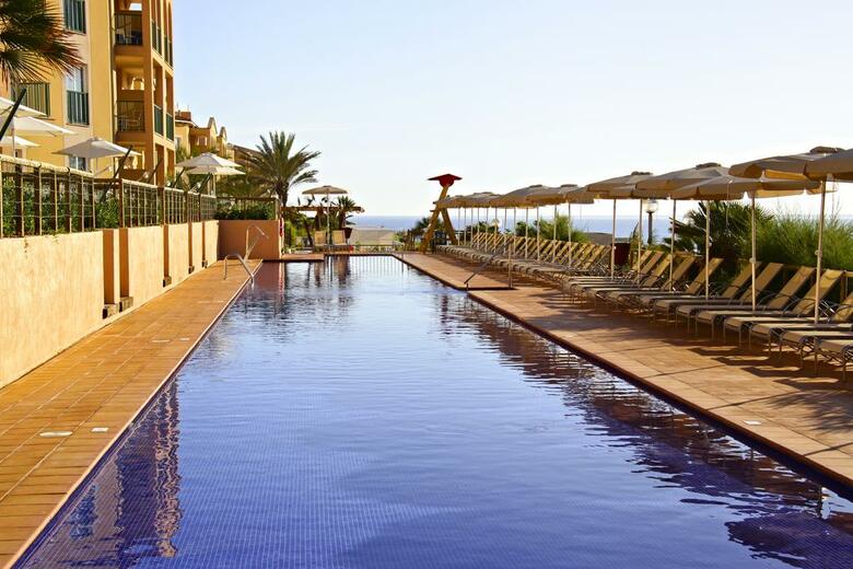 Aparthotel Zafiro Cala Mesquida