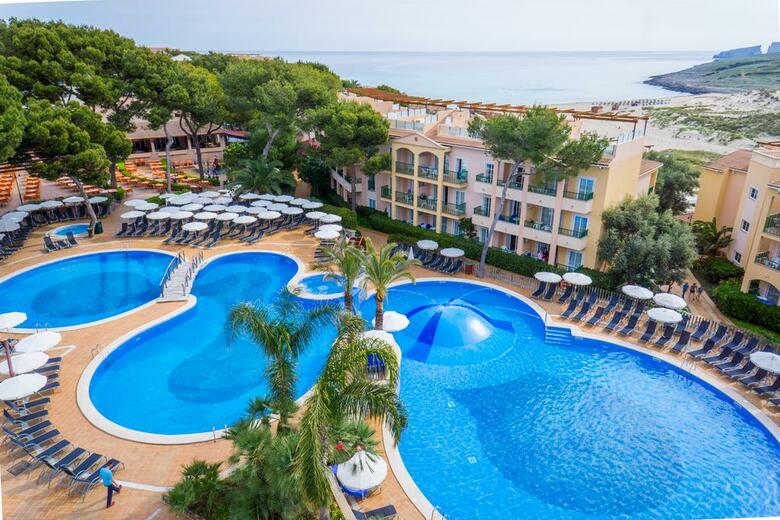 Aparthotel Zafiro Cala Mesquida