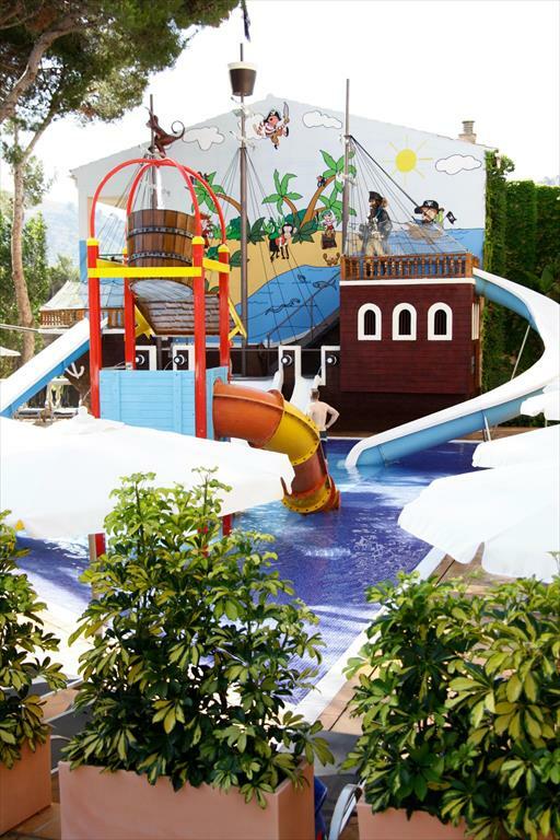 Aparthotel Zafiro Cala Mesquida