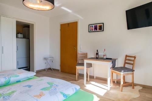 Apartamento Schwarzwald Renovated Design Green Studio