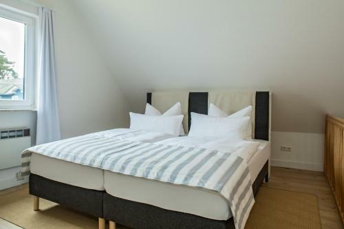 Upstalsboom Apartments Strandidyll