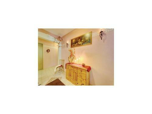 Two-bedroom Apartment In Untergriesbach