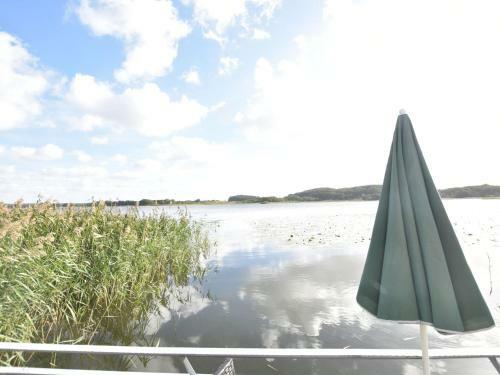 Am Sternberger See 1
