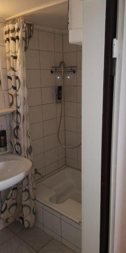 Ab Apartment 19