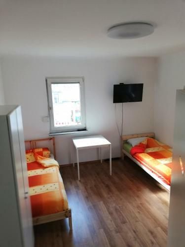Hostal Zimmervermietung Stuttgart Obert�rkheim