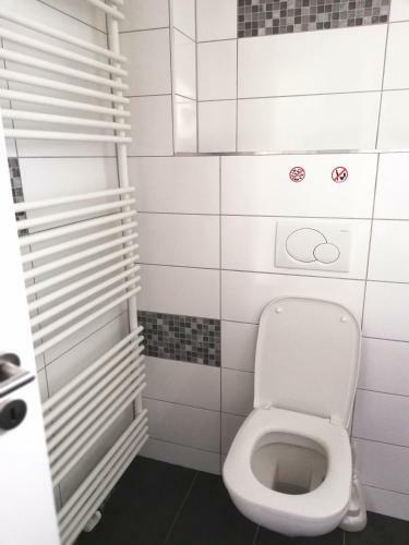 Hostal Zimmervermietung Stuttgart Obert�rkheim