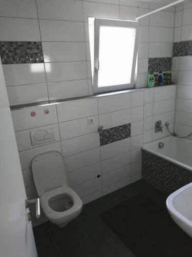 Hostal Zimmervermietung Stuttgart Obert�rkheim
