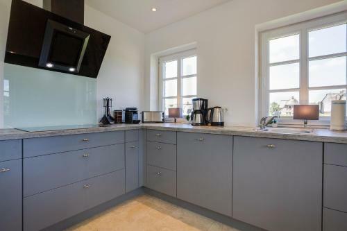 York�s H�s