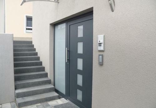 Apartment Seven