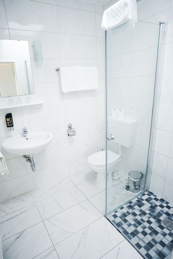 Bed & Breakfast Hotel Sauer Garni