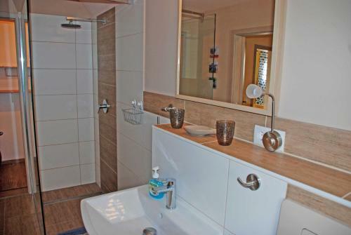 Apartamento Ferienwohnungen Unterm Reetdach Mi