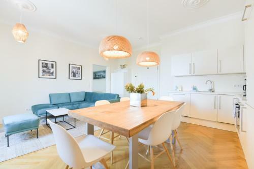 Osteiner Hof By The Apartment Suite